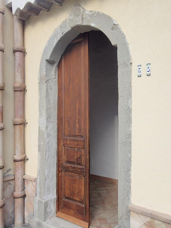 Patitiri Guest House Santa Teresa Di Riva Eksteriør bilde